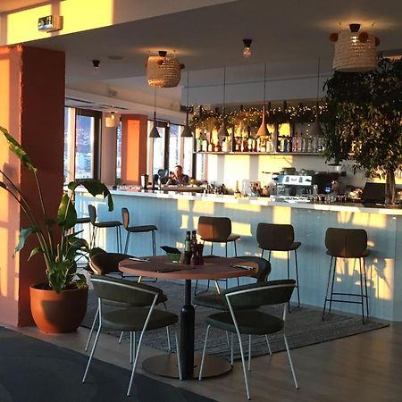 Wn Lab Hotel - Including Breakfast And Parking Sofia Bagian luar foto