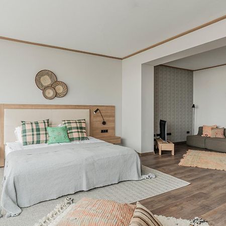 Wn Lab Hotel - Including Breakfast And Parking Sofia Bagian luar foto