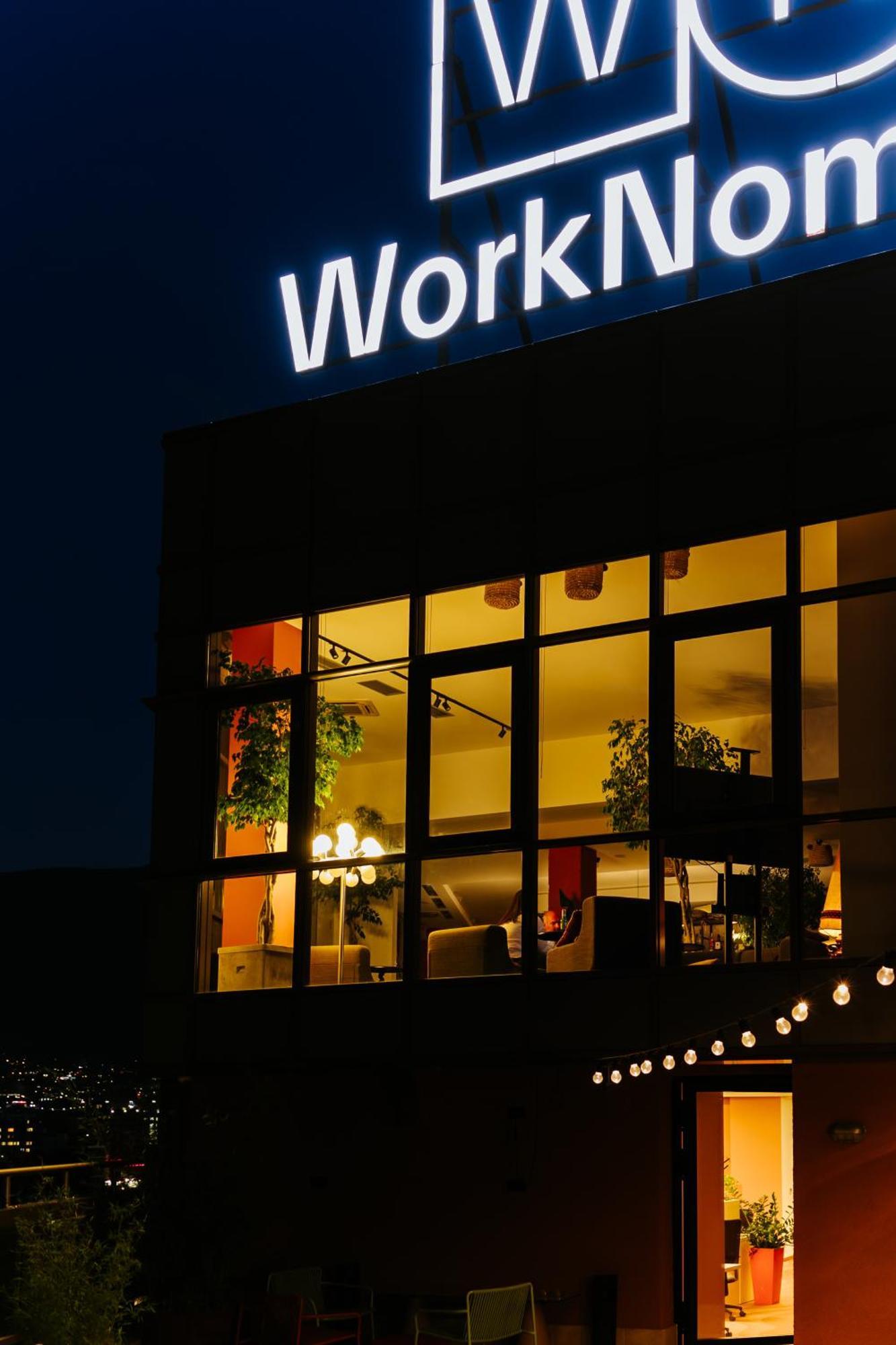 Wn Lab Hotel - Including Breakfast And Parking Sofia Bagian luar foto