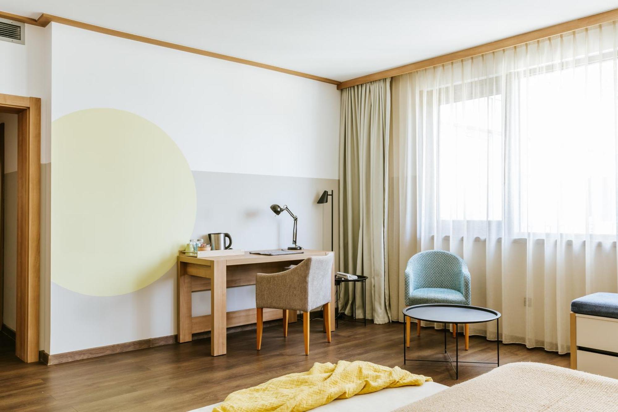 Wn Lab Hotel - Including Breakfast And Parking Sofia Bagian luar foto
