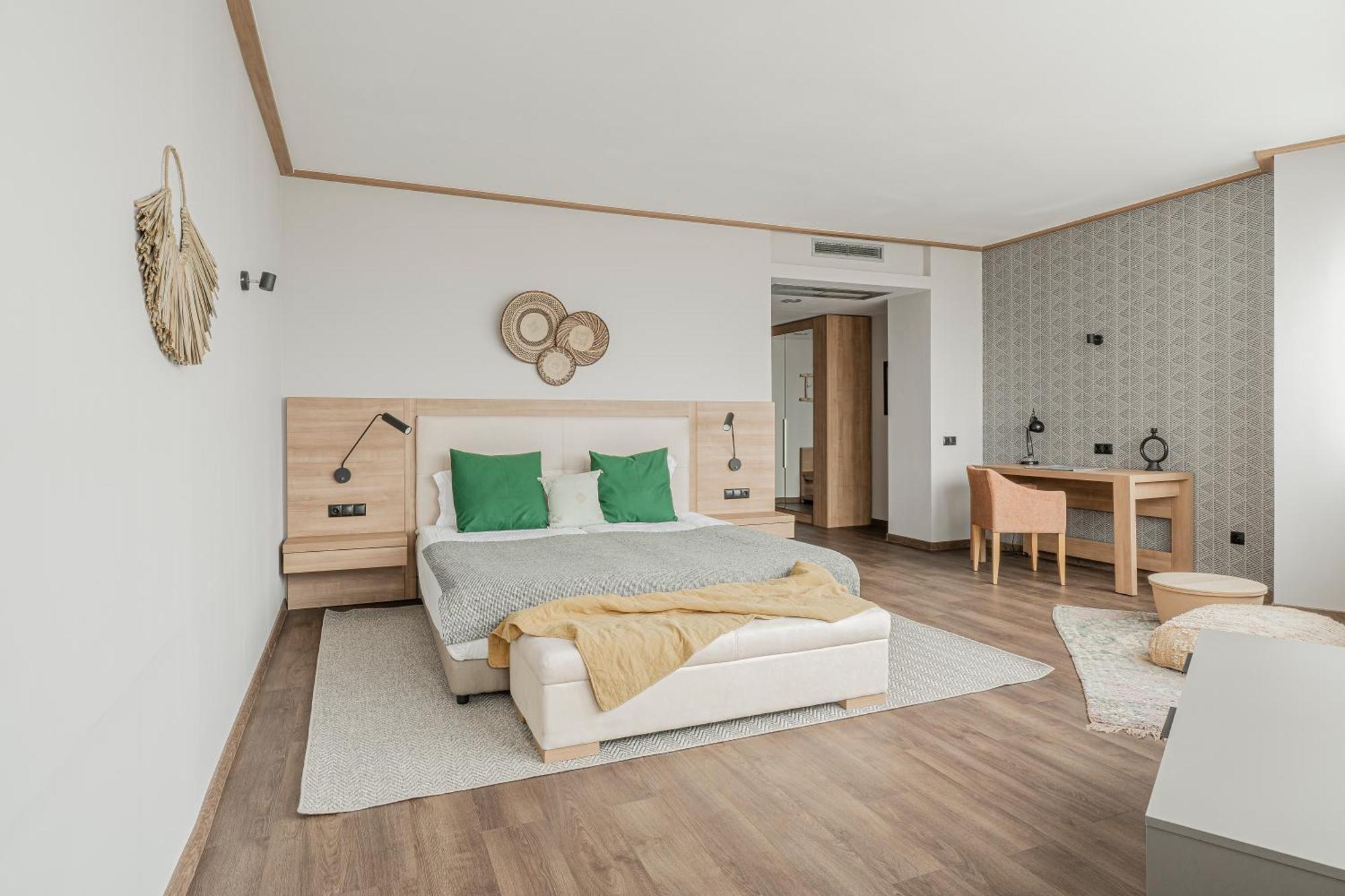 Wn Lab Hotel - Including Breakfast And Parking Sofia Bagian luar foto